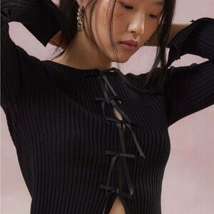 NWT Kimchi Blue Peyton Bow Cardigan, black size medium